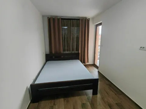 Izdavanje, dvosoban stan, 54m², Mala Amerika, Zrenjanin - image 4