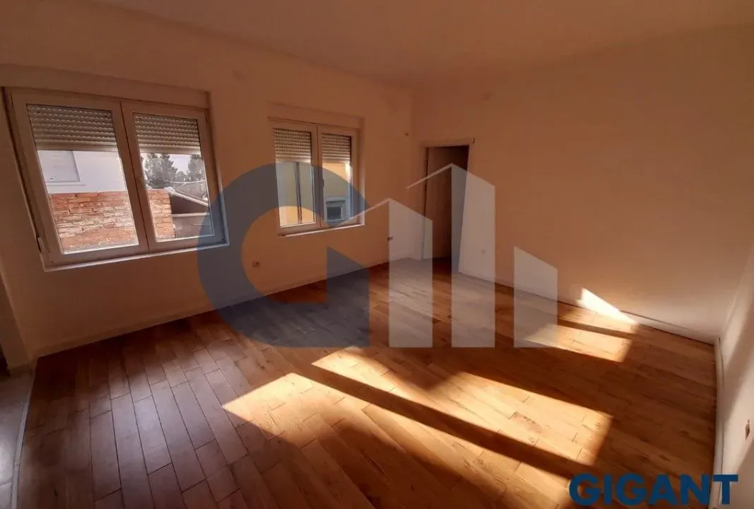 Prodaja, dvosoban stan, 54m², Crveni Krst, Beograd