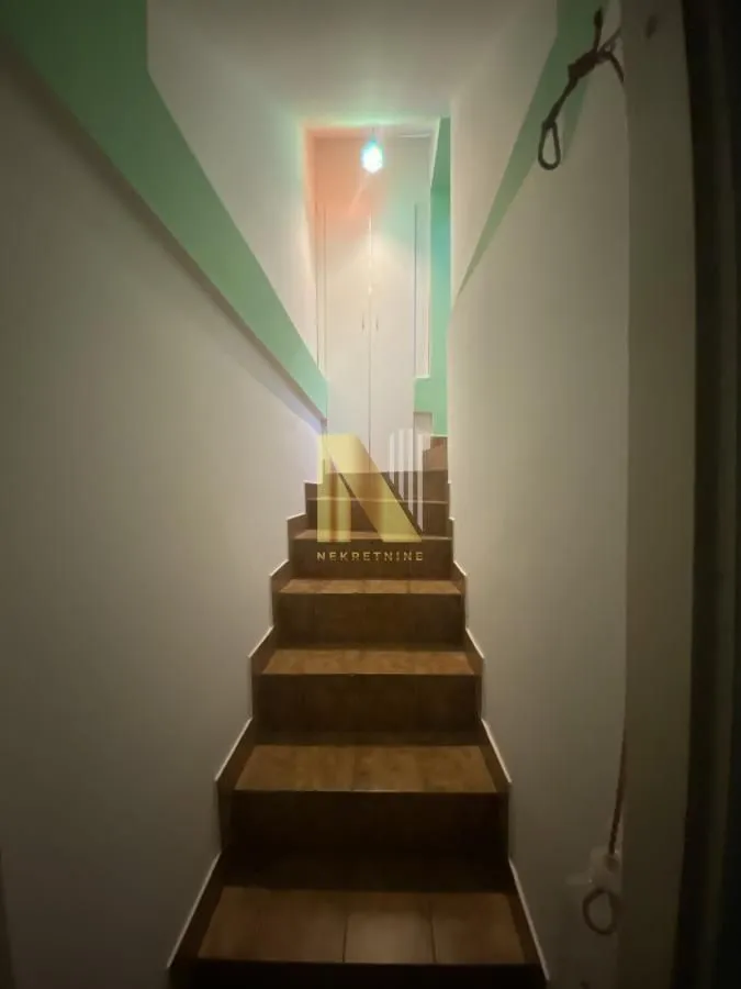 Prodaja, kuća, 223m², Sremska Kamenica, Petrovaradin
