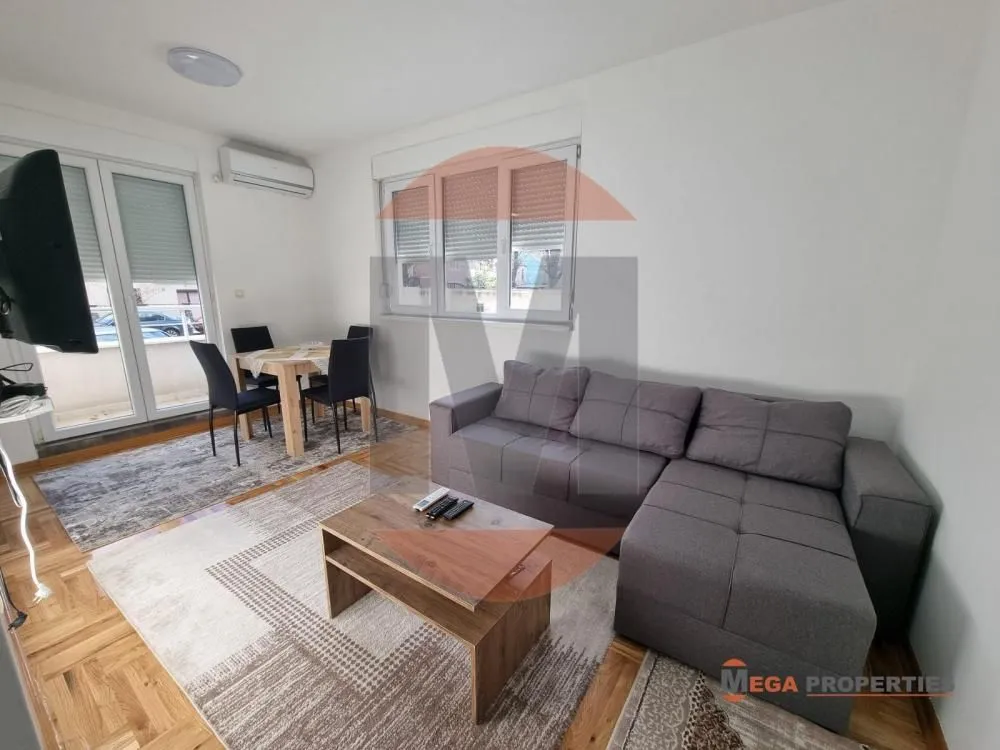 Rent, one bedroom apartment, 38m², Borča 1, Borča Sve Podlokacije