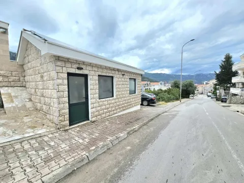 Izdavanje, poslovni prostor, 28m², Budva, Crna Gora - image 1
