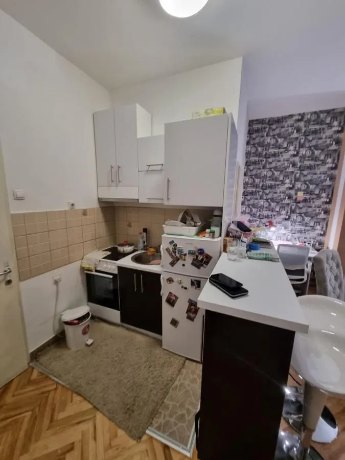 Prodaja, dvosoban stan, 37m², Centar, Novi Sad