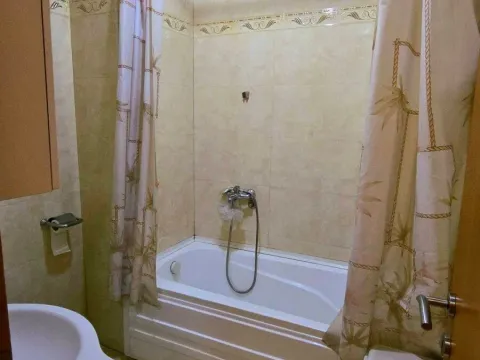 Rent, two bedroom apartment, 55m², Stari Aerodrom, Podgorica - image 6