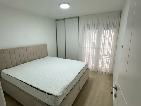 Rent, one bedroom apartment, 50m², Centar, Bar - image 5