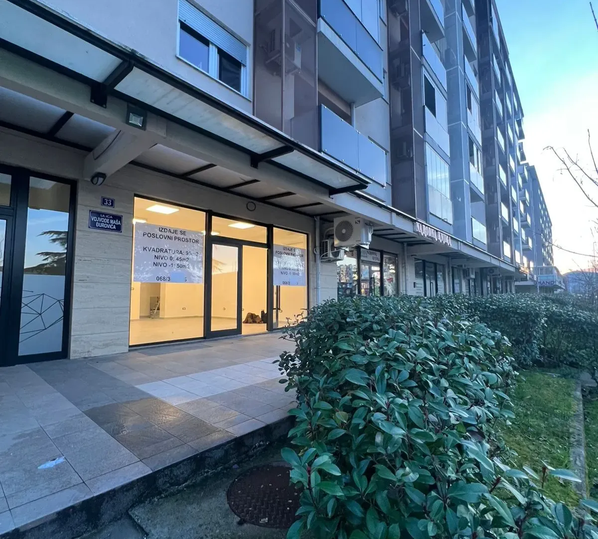 Rent, office space, 95m², City Kvart, Podgorica
