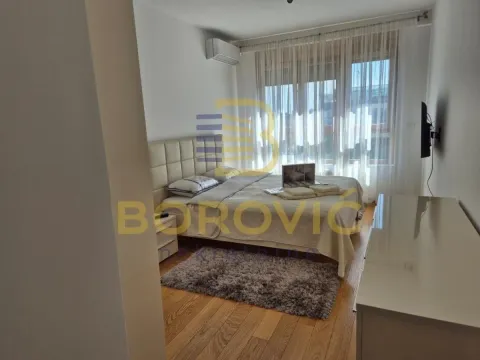 Izdavanje, četvorosoban stan, 105m², Novi Beograd Sve Podlokacije, Beograd - image 4