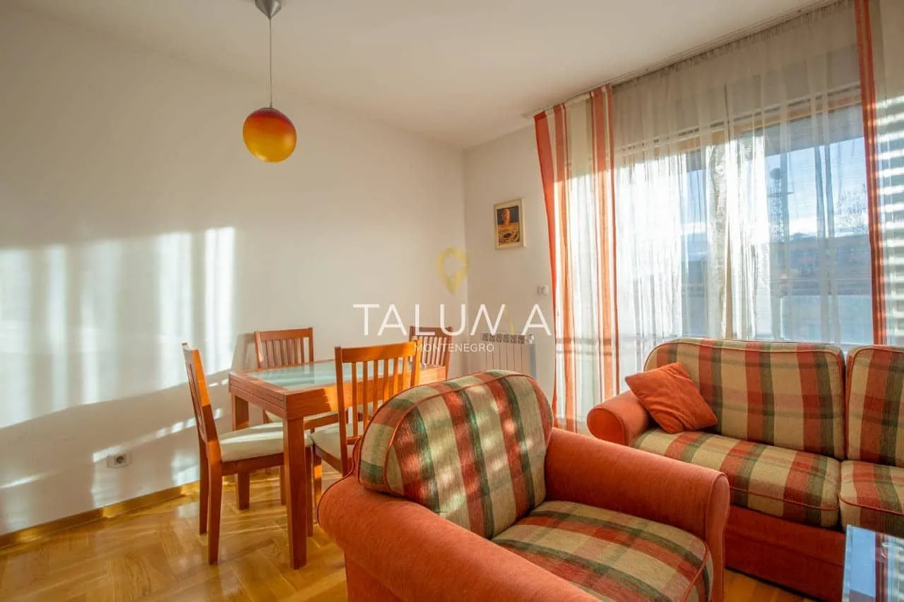Izdavanje, dvosoban stan, 68m², Preko Morače, Podgorica