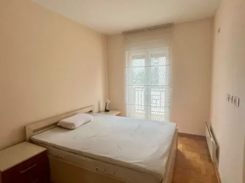 Rent, two bedroom apartment, 70m², Blok 6, Podgorica - image 10