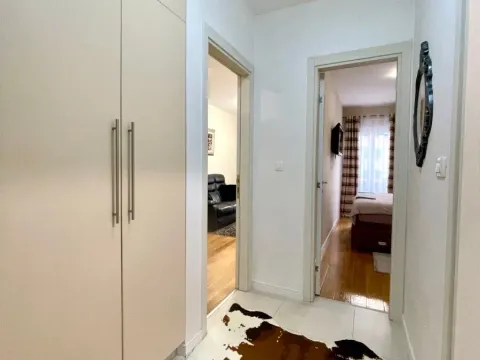 Rent, one bedroom apartment, 41m², Central Point, Podgorica - image 6