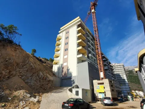 Prodaja, stan, 45m², Budva, Crna Gora - image 9
