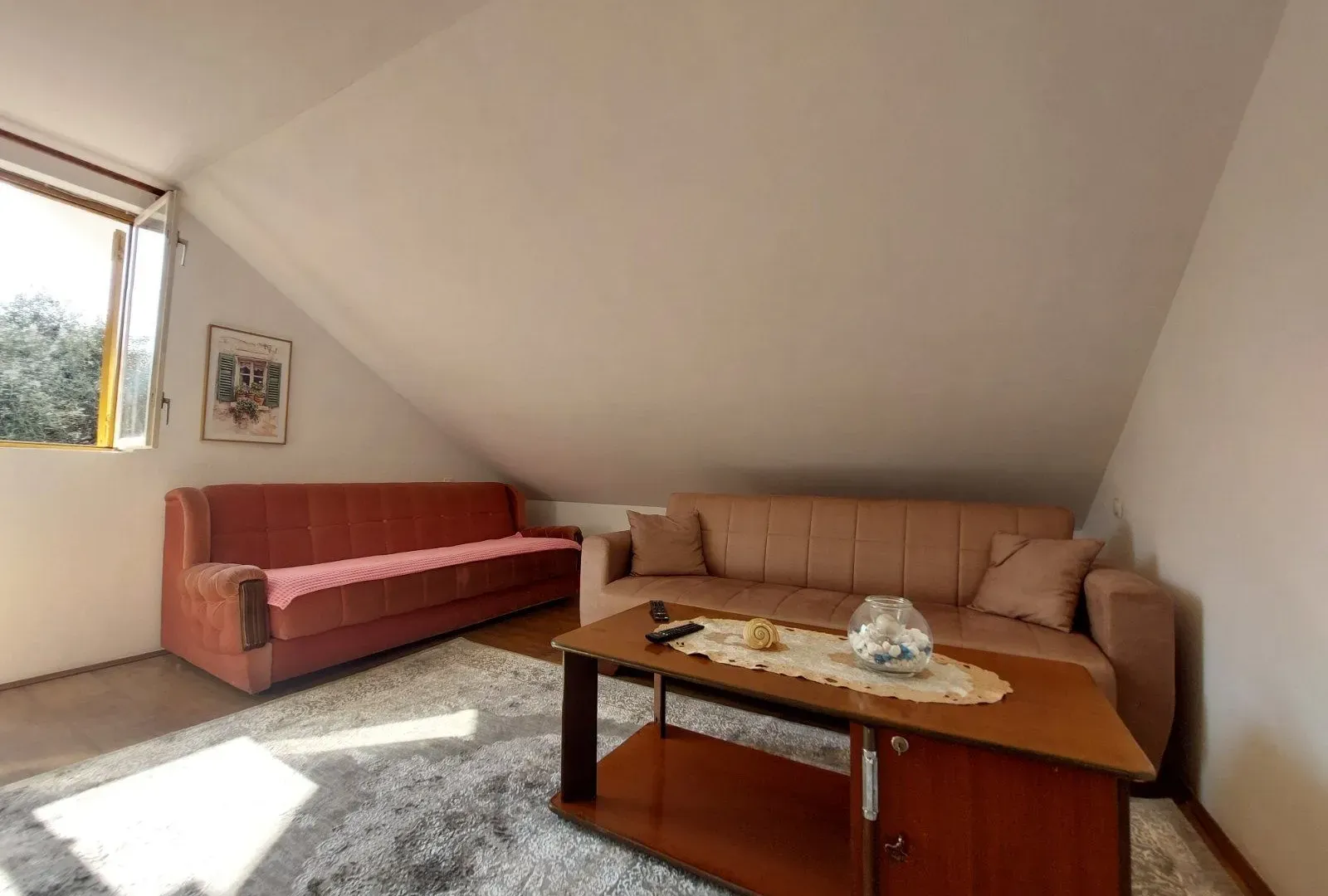 Rent, two bedroom apartment, 70m², Kalimanj, Tivat