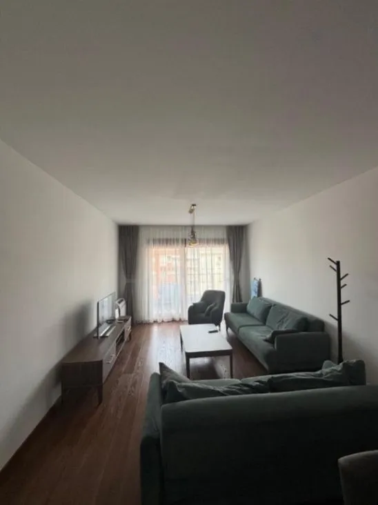 Izdavanje, dvosoban stan, 69m², Master Kvart, Podgorica