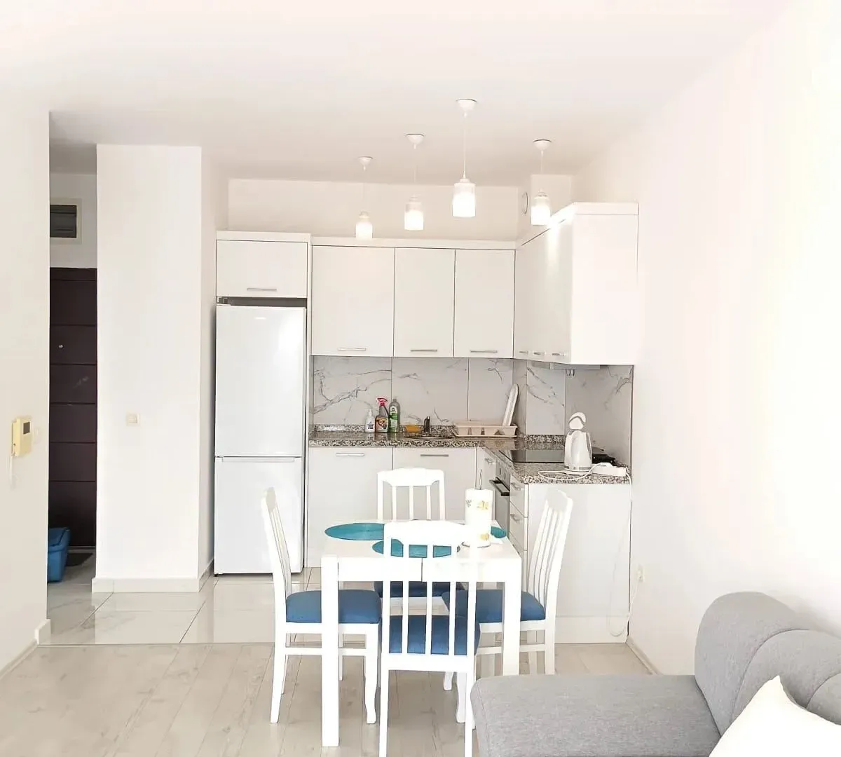 Izdavanje, stan, 45m², Budva, Crna Gora