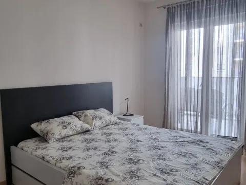 Izdavanje, jednosoban stan, 52m², City Kvart, Podgorica - image 3