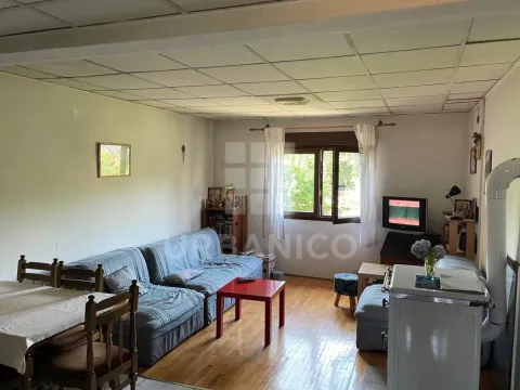 Kuća in Centar