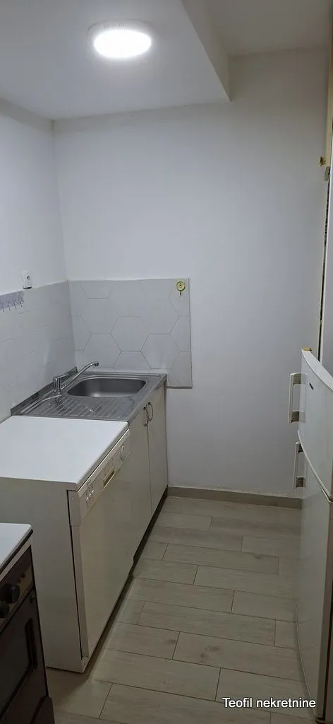 Izdavanje, jednosoban stan, 37m², Bezanijska Kosa 2, Bežanijska Kosa Sve Podlokacije