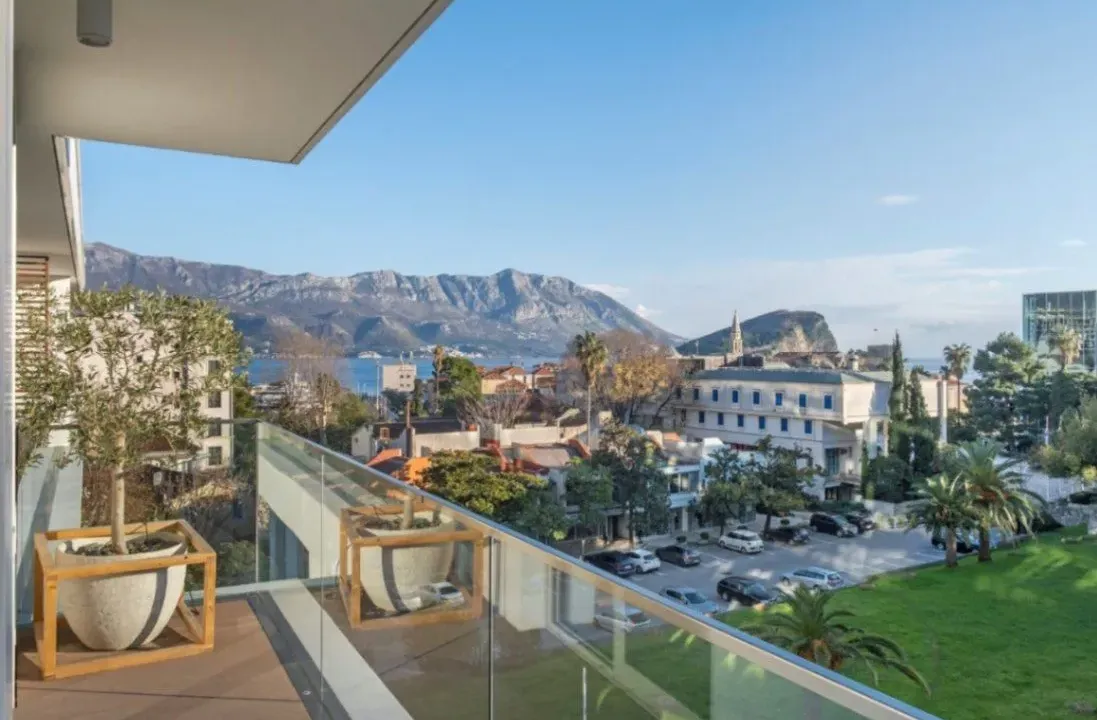 Sale, one bedroom apartment, 65m², Centar, Budva