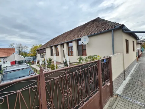 Sale, house, 168m², Centar, Vršac - image 2