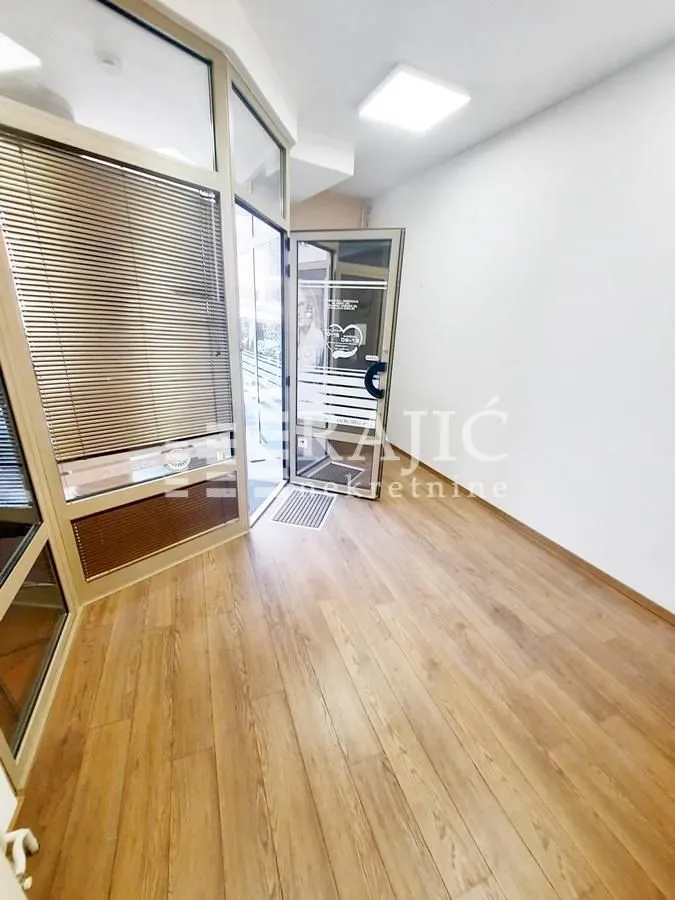 Rent, office space, 55m², Vračar Hram, Vračar Sve Podlokacije