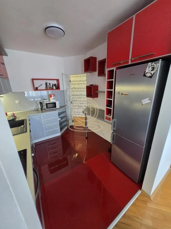 Rent, three bedroom apartment, 94m², Voždovac Sve Podlokacije, Beograd