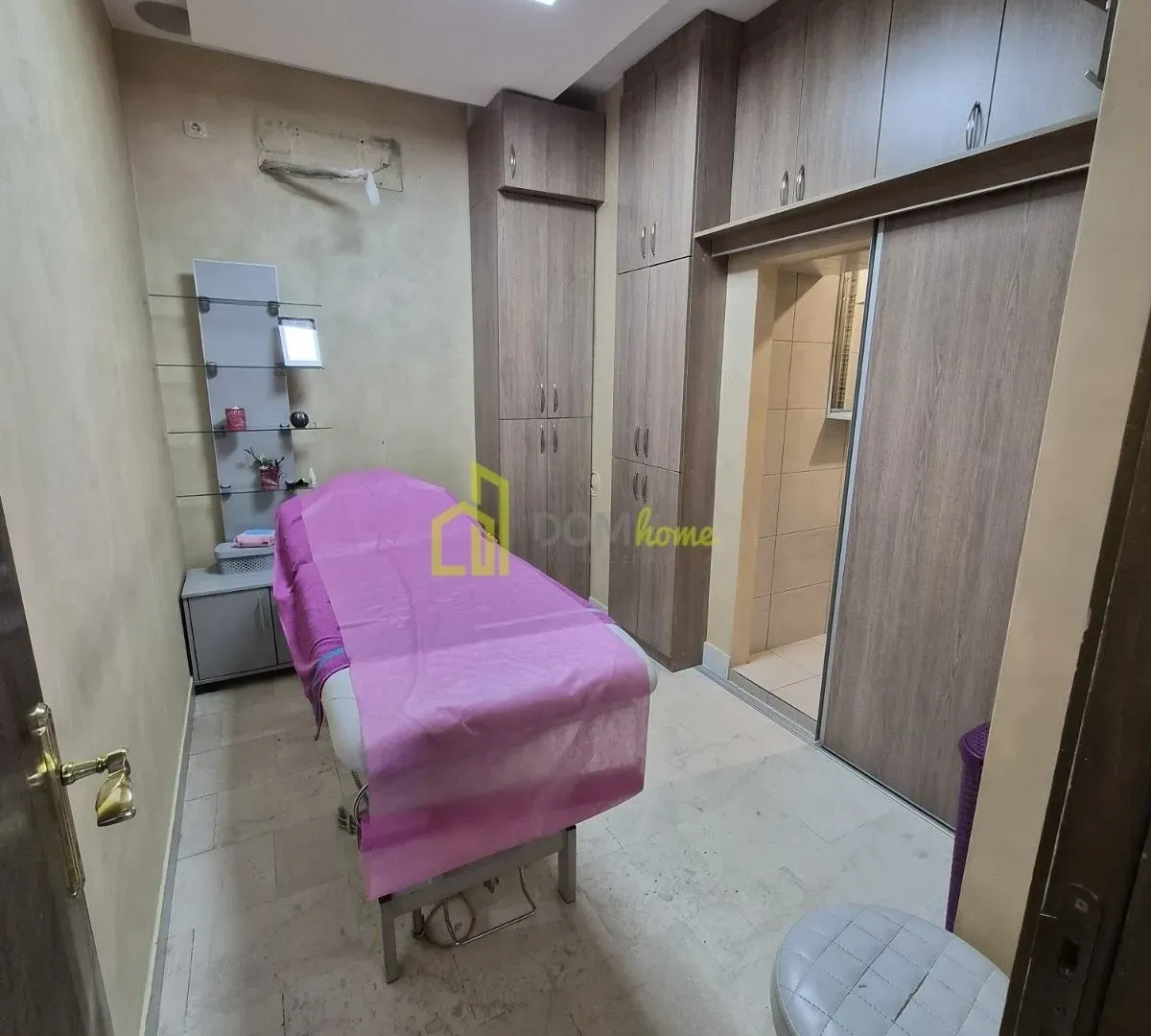 Sale, office space, 60m², Pejton, Podgorica
