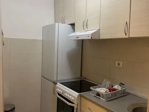 Izdavanje, jednosoban stan, 43m², Momišići, Podgorica - image 2