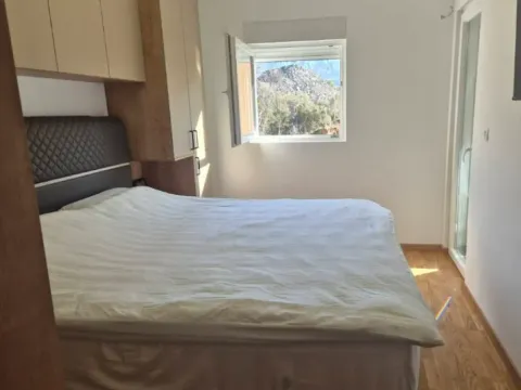 Sale, one bedroom apartment, 43m², Bečići, Budva - image 11