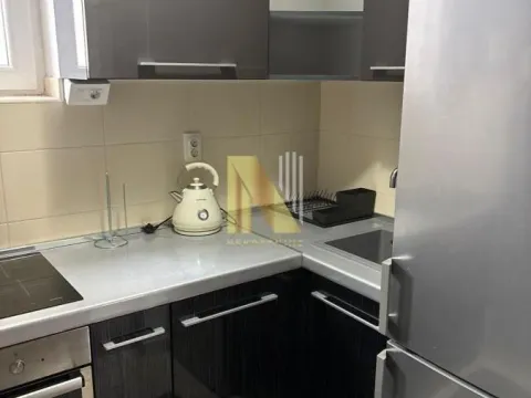 Izdavanje, dvosoban stan, 43m², Bulevar Evrope, Novi Sad Sve Podlokacije - image 8