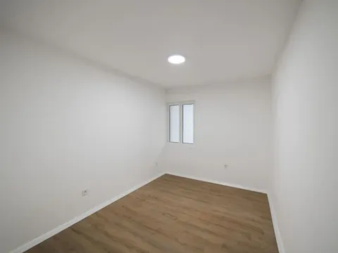 Prodaja, dvosoban stan, 62m², Stari Aerodrom, Podgorica - image 11