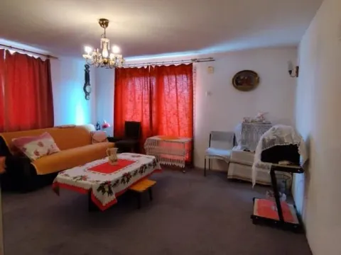 Prodaja, kuća, 300m², Batočina, Srbija - image 27