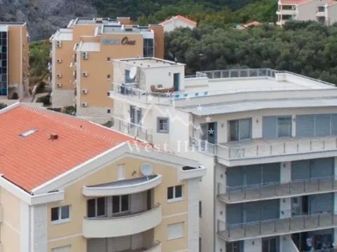 Sale, one bedroom apartment, 45m², Bečići, Budva - image 3
