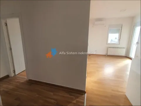 Izdavanje, trosoban stan, 76m², Đeram Pijaca, Beograd - image 7