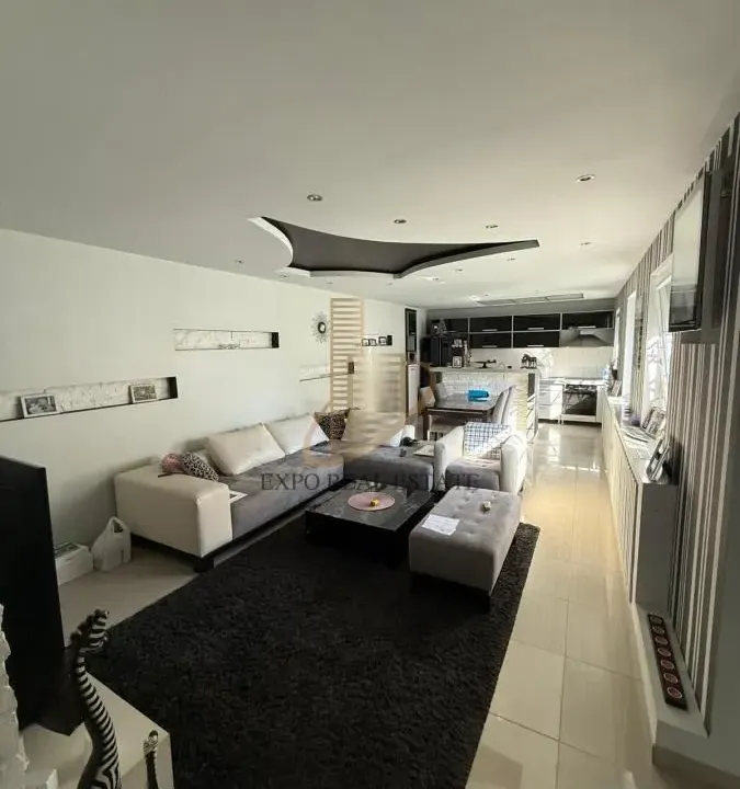 Izdavanje, kuća, 130m², Salajka, Novi Sad Sve Podlokacije