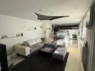 Izdavanje, kuća, 130m², Salajka, Novi Sad Sve Podlokacije - image 1