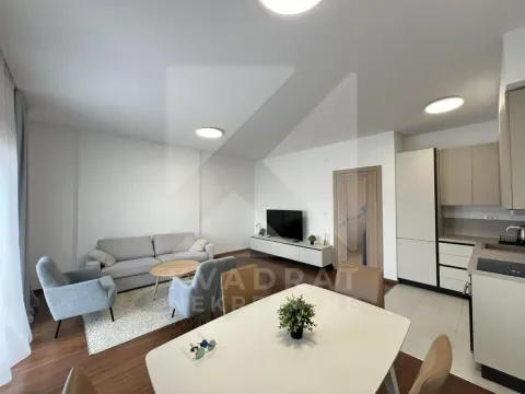 Rent, two bedroom apartment, 75m², Master Kvart, Podgorica - image 2