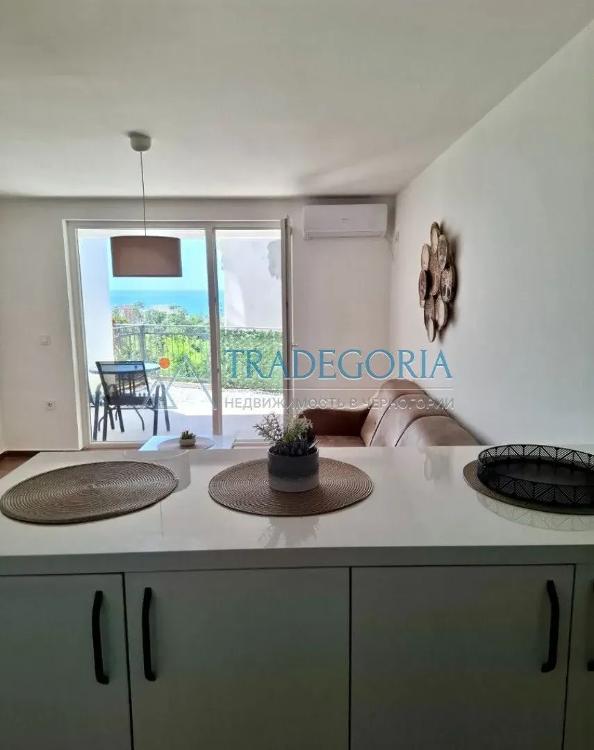 Prodaja, jednosoban stan, 54m², Dobra Voda, Bar