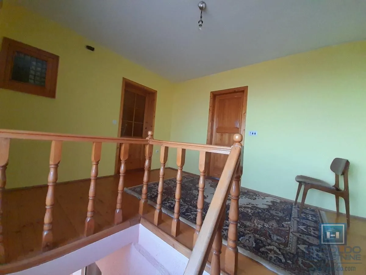 Sale, house, 265m², Ćuprija, Srbija