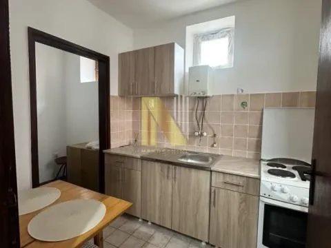 Izdavanje, jednosoban stan, 32m², Centar, Novi Sad - image 3