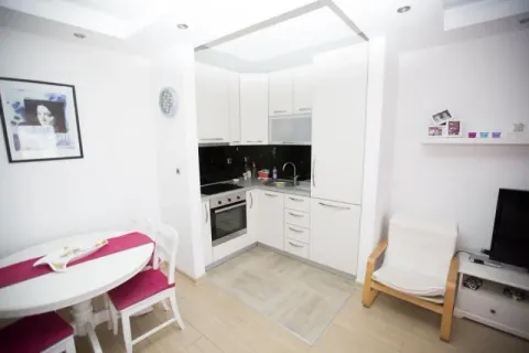 Sale, one bedroom apartment, 55m², Budva, Crna Gora - image 10