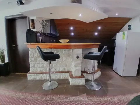 Rent, four bedroom apartment, 110m², Kalenić Pijaca, Vračar Sve Podlokacije - image 16