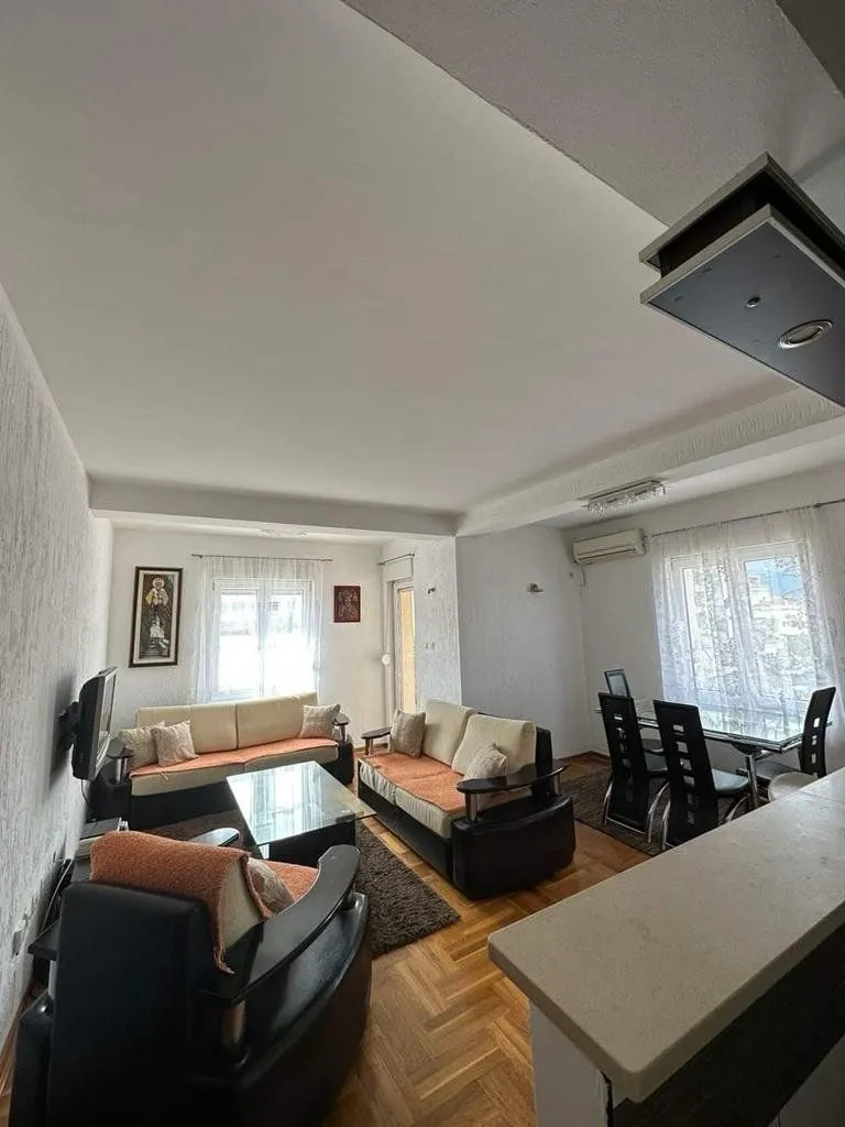 Rent, one bedroom apartment, 54m², Stari Aerodrom, Podgorica