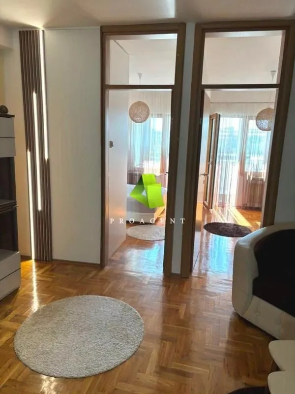 Izdavanje, trosoban stan, 65m², Medijana, Niš