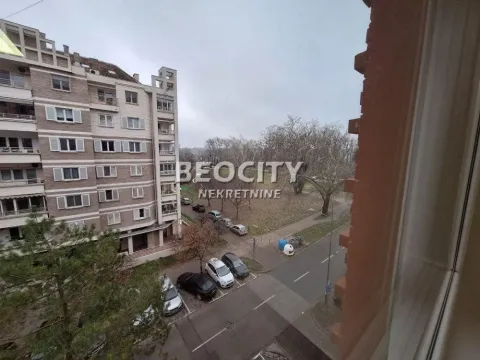 Rent, four bedroom apartment, 100m², Centar, Novi Sad - image 11