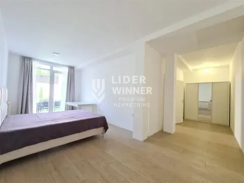 Prodaja, četvorosoban stan, 180m², Savski Venac, Beograd - image 9