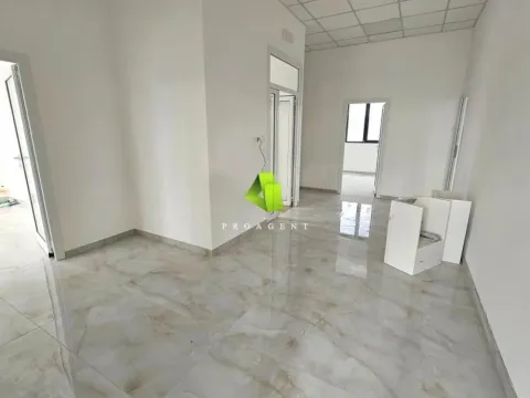 Rent, office space, 1200m², Pantelej, Niš - image 3