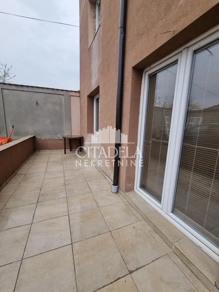 Prodaja, trosoban stan, 73m², Čukarica, Beograd