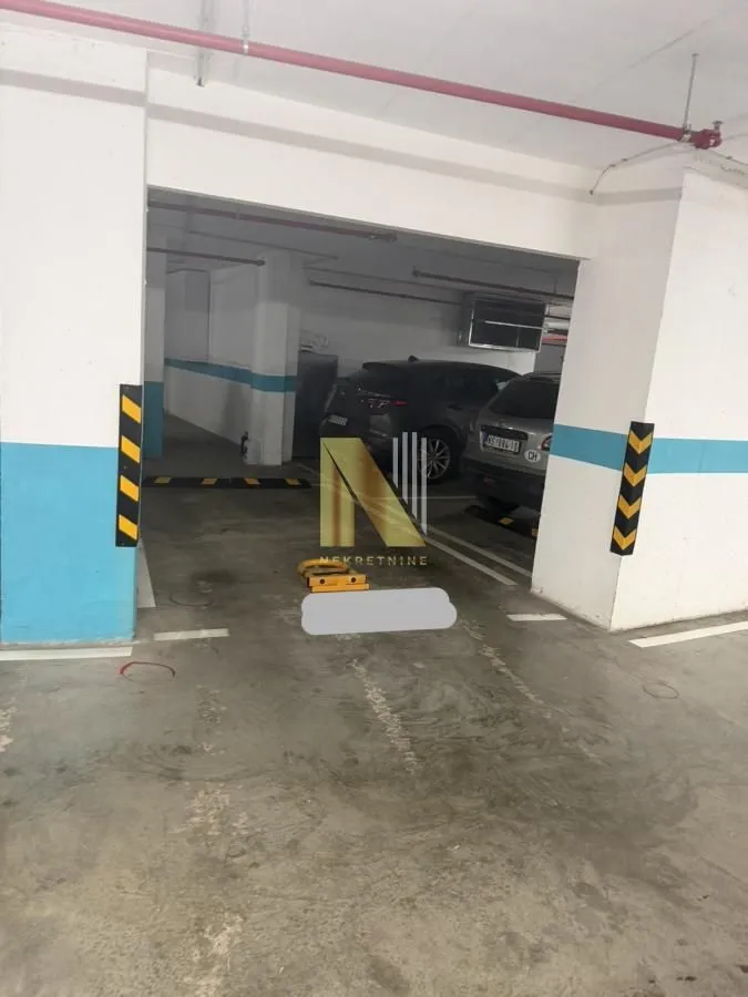 Sale, parking/garage, 11m², Bulevar Evrope, Novi Sad Sve Podlokacije