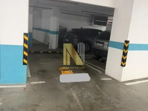 Sale, parking/garage, 11m², Bulevar Evrope, Novi Sad Sve Podlokacije - image 2