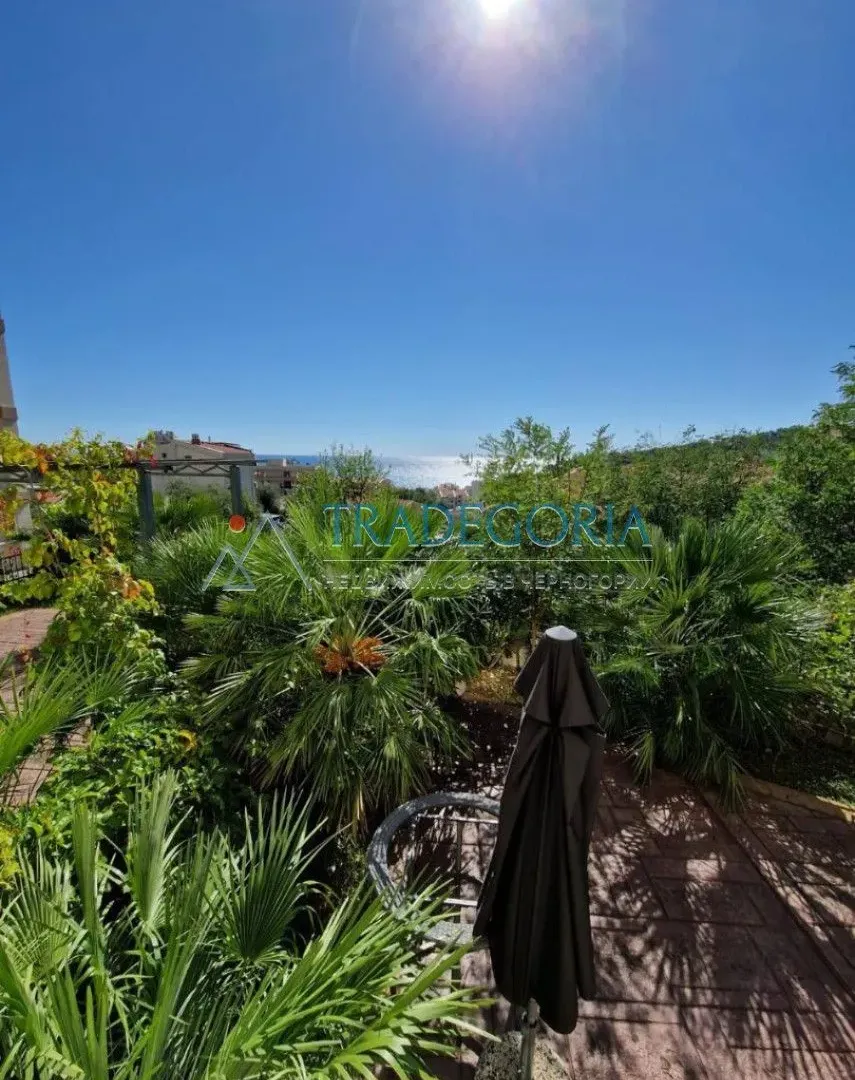 Prodaja, trosoban stan, 90m², Petrovac, Budva