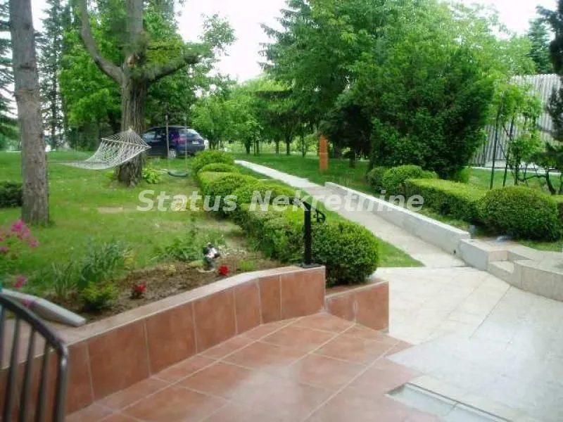 Prodaja, kuća, 360m², Irig, Srbija